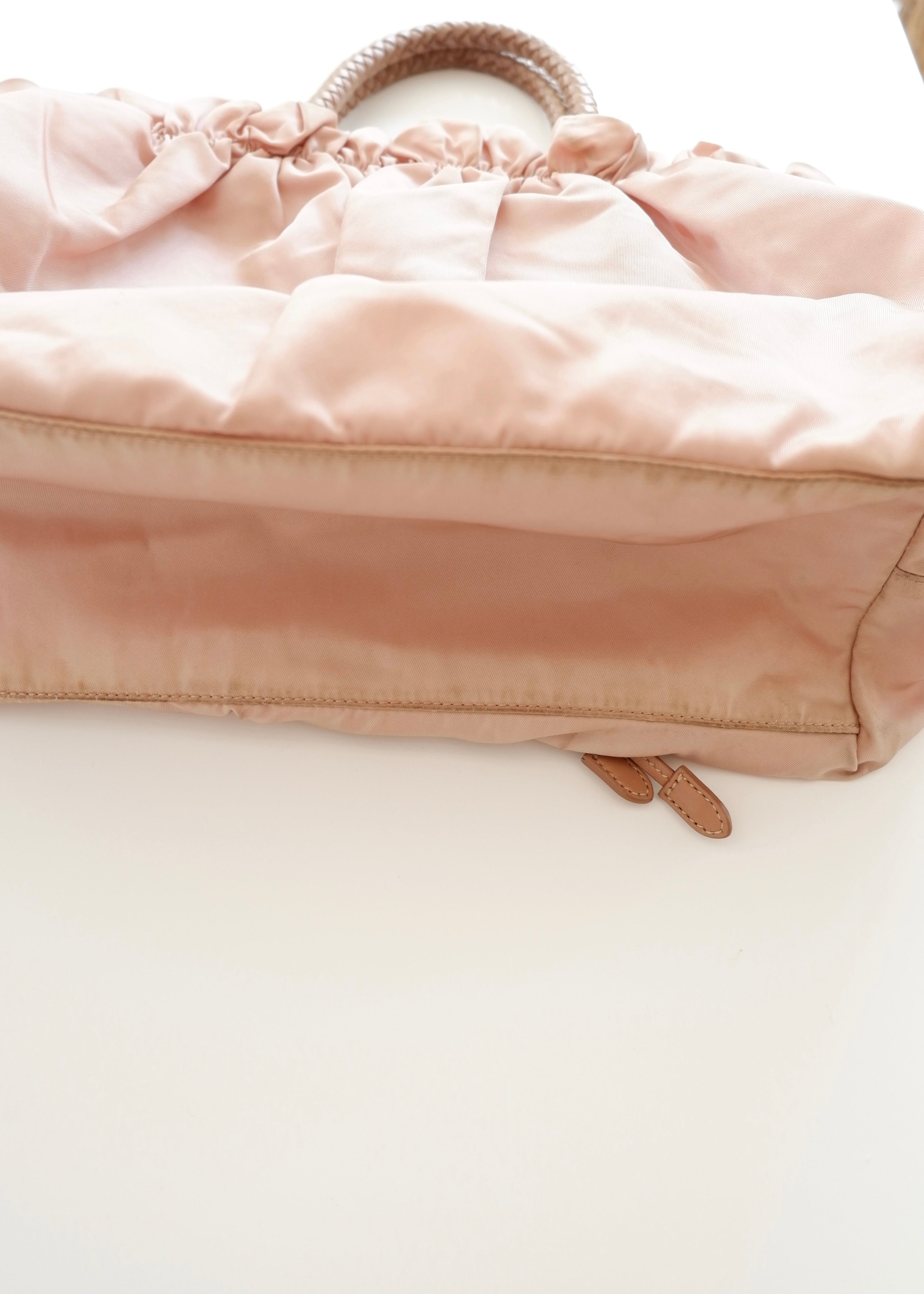 Sac Prada en nylon rose poudré deux en un authentique et d'occasion