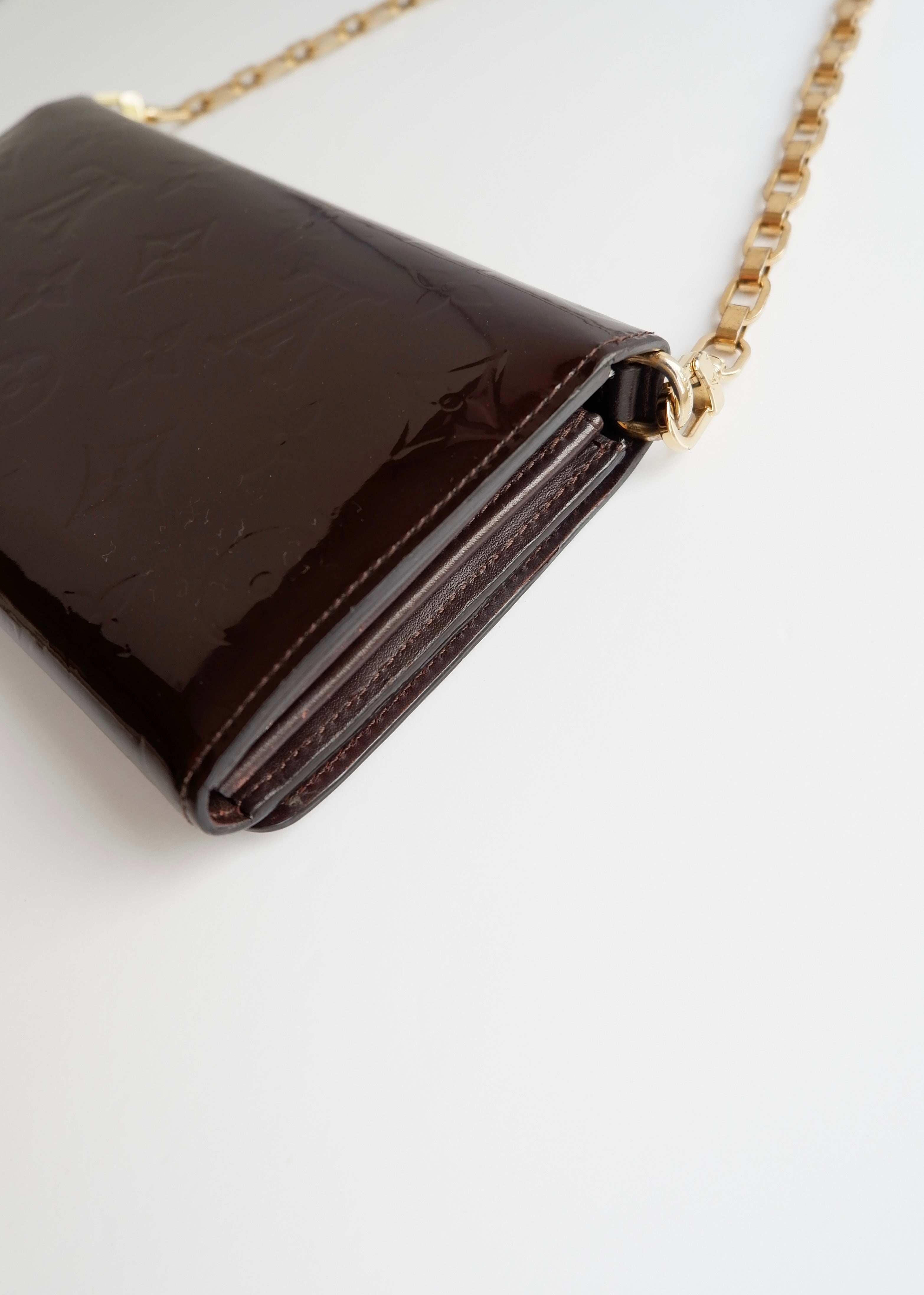 Preowned Louis Vuitton Monogram Vernis Amarante Sarah Chain Wallet