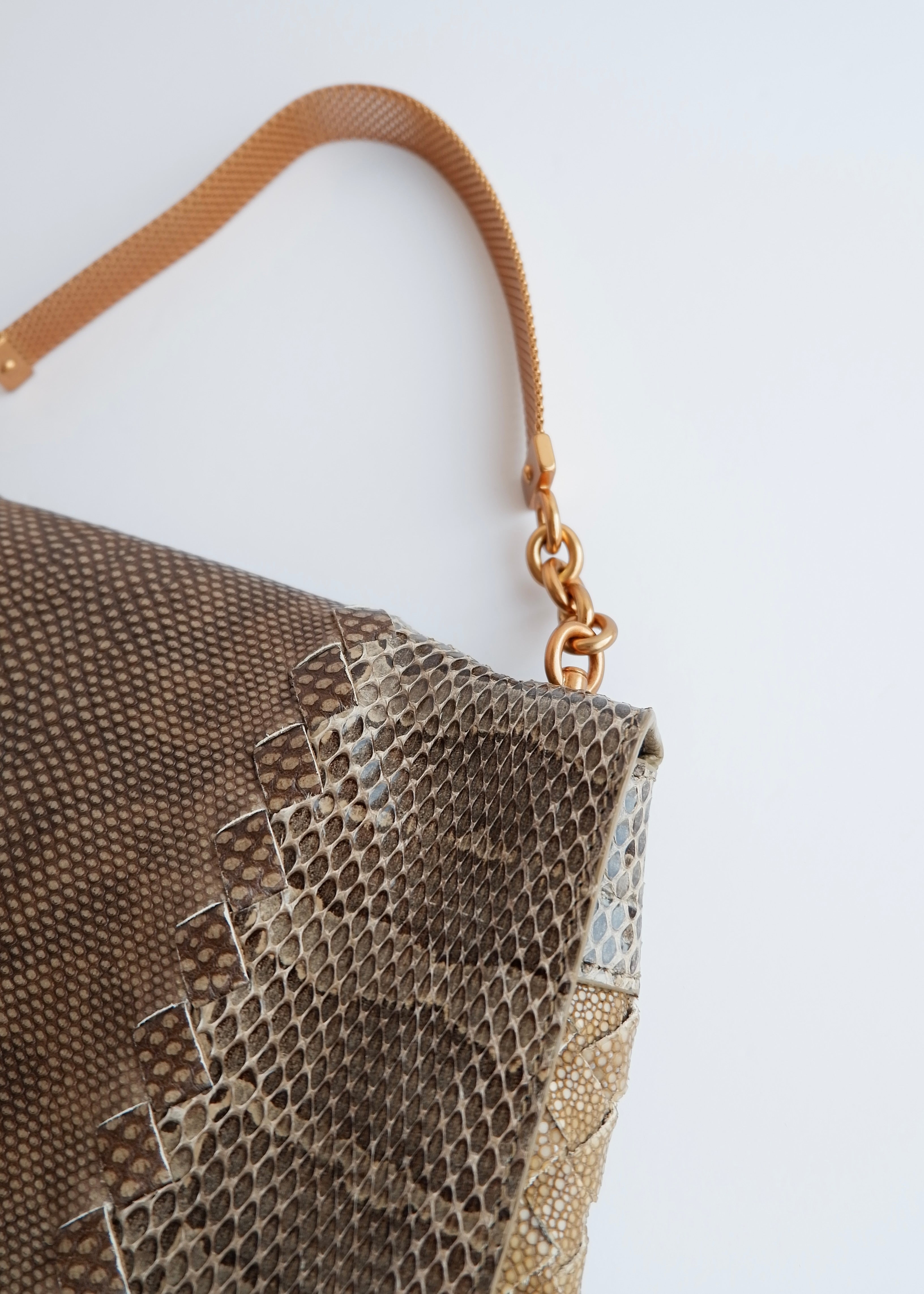 Sac à main en cuir embossé marron/beige Bottega Veneta d'occasion authentique