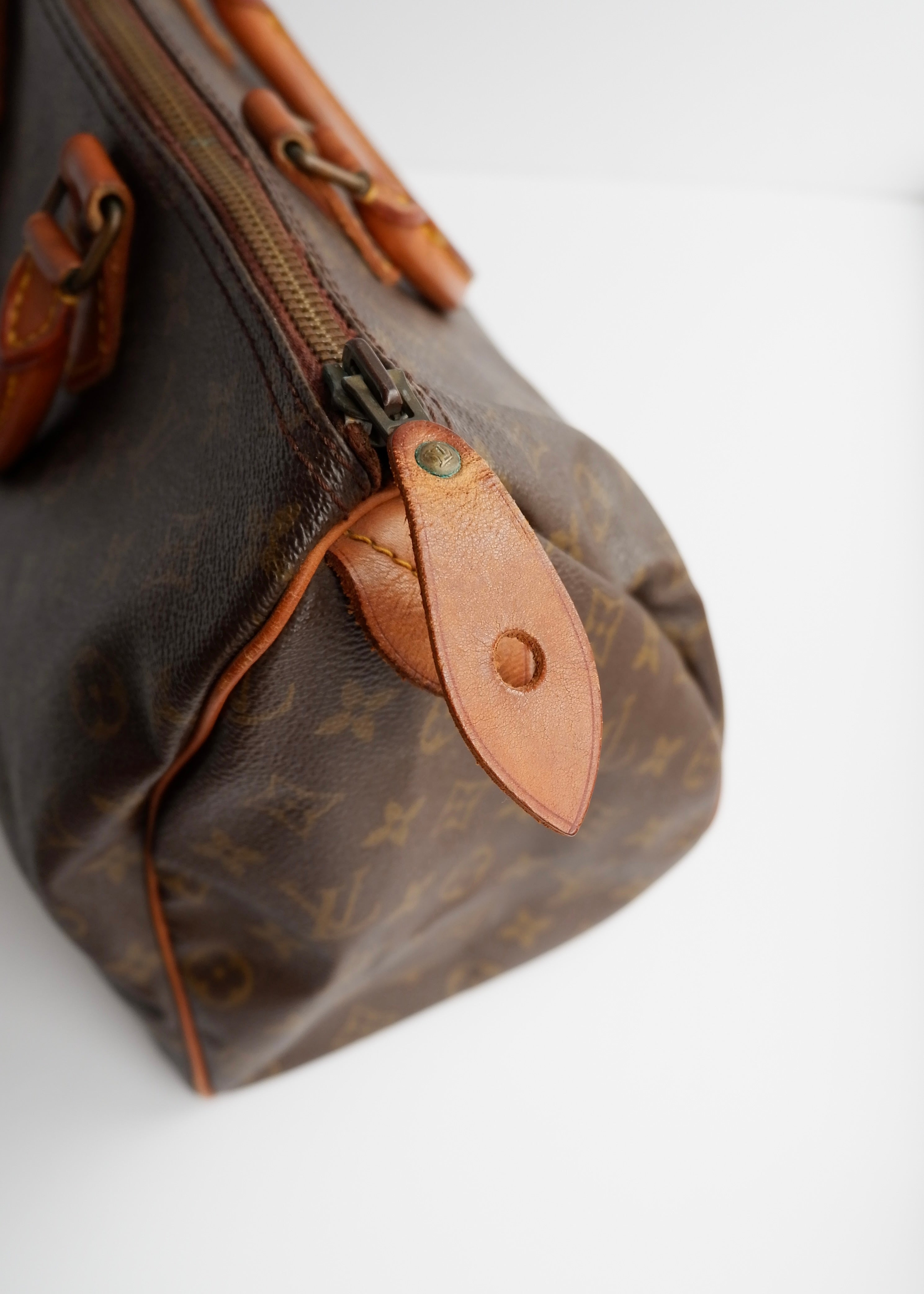 Authentique Sac Vintage d'occasion Louis Vuitton Monogram Speedy 35