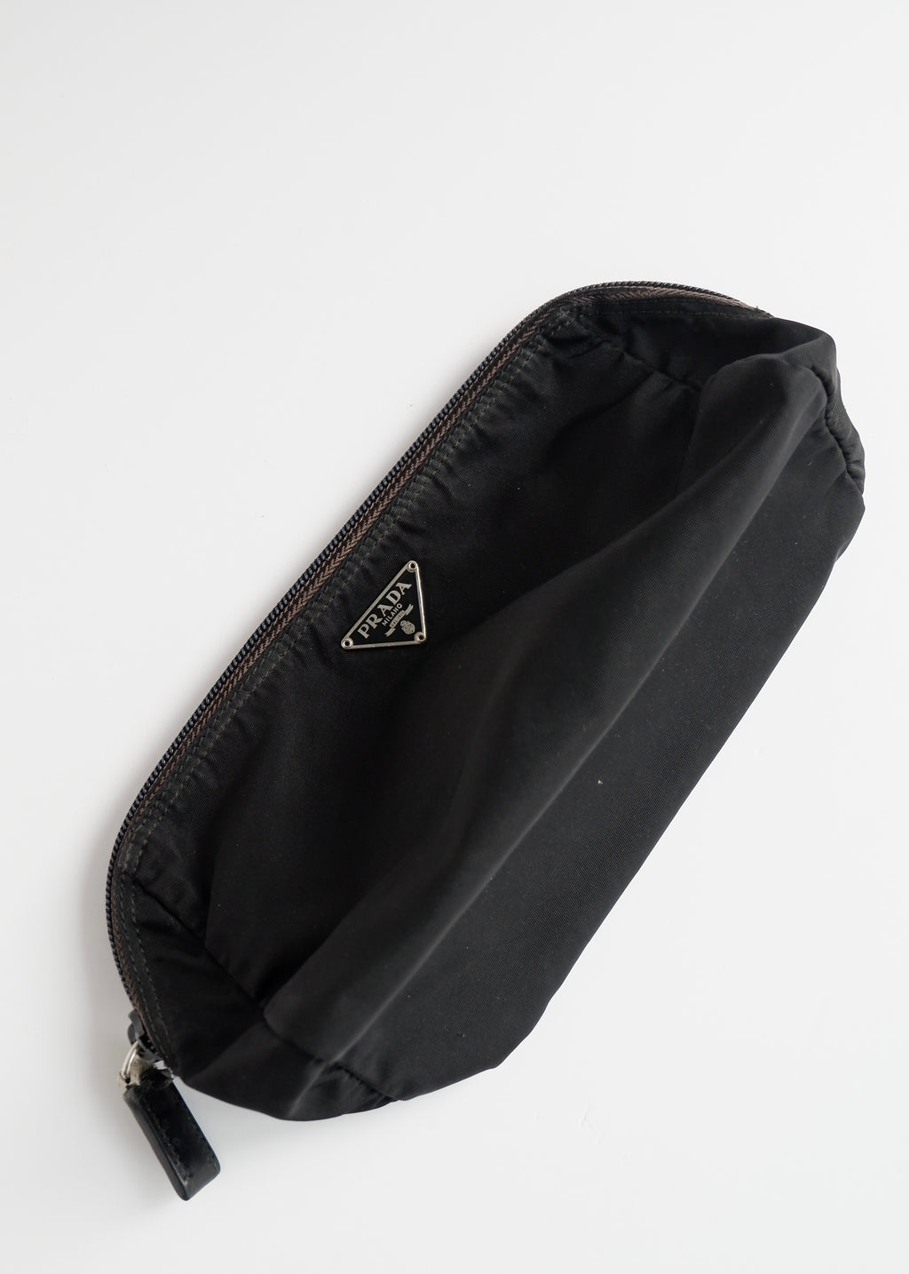 Pochette Prada noire en nylon, petite, authentique et d'occasion