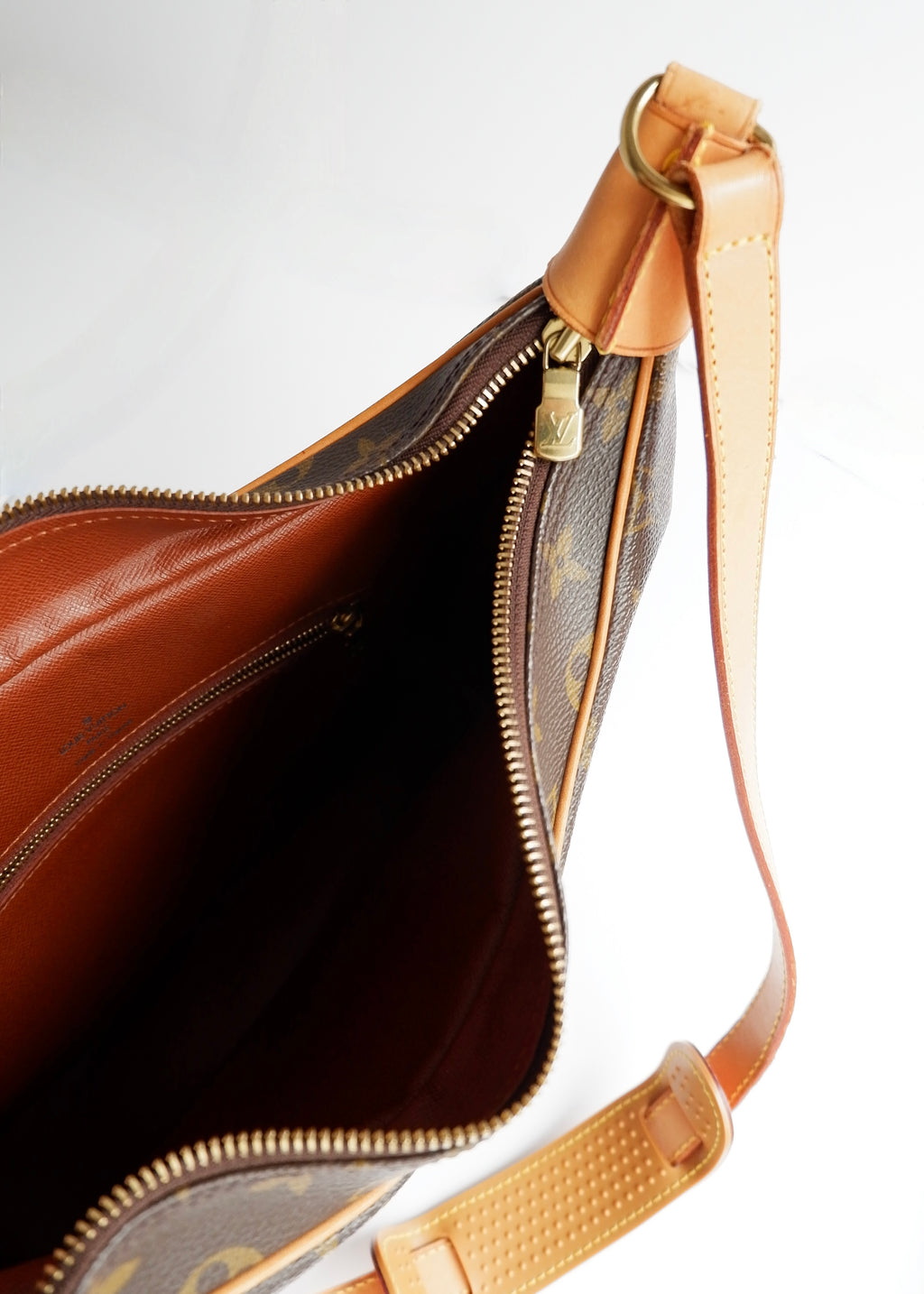 Preowned Louis Vuitton Monogram Boulogne 30 Shoulder Bag