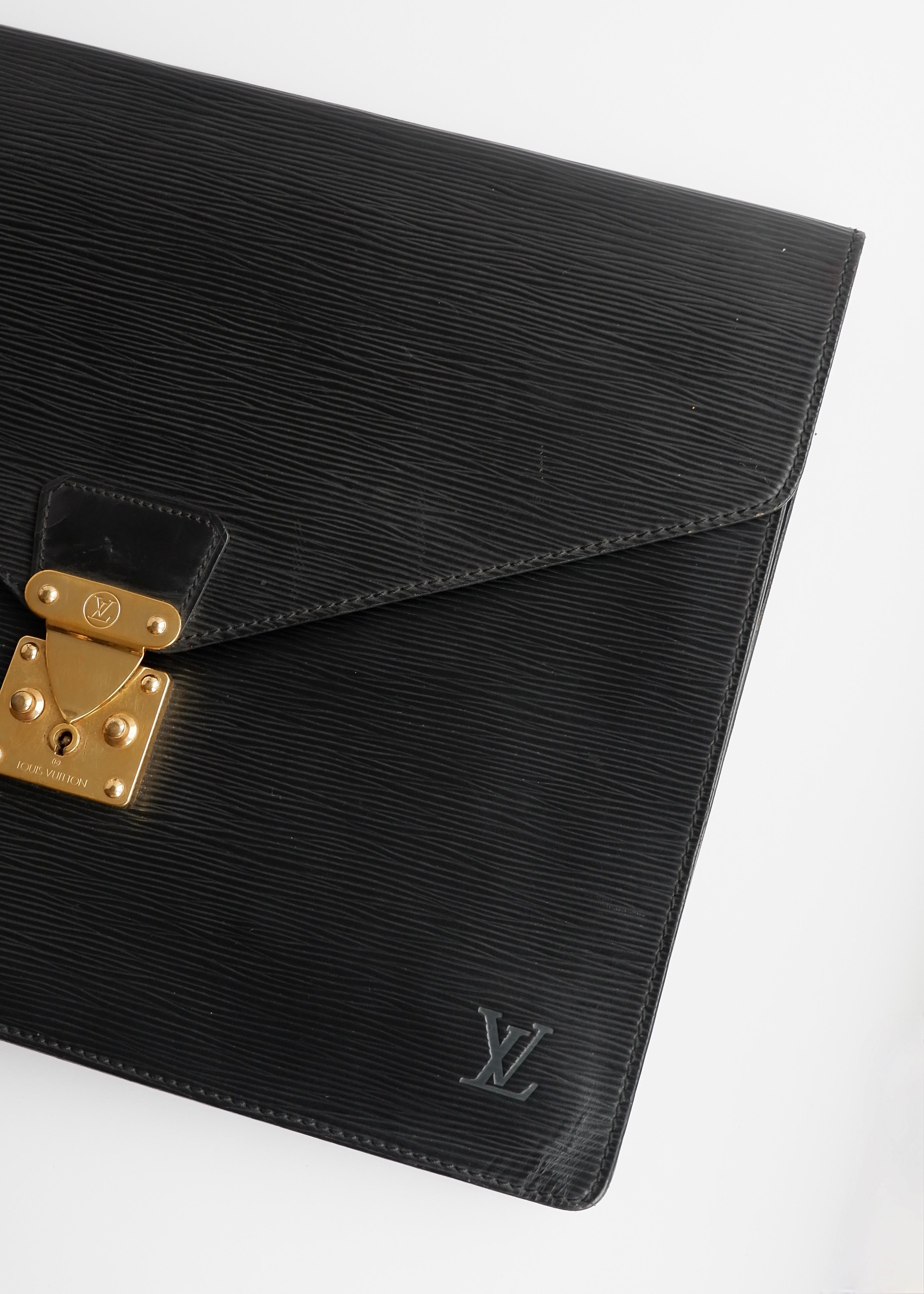 Authentic Preowned Vintage Louis Vuitton Black Epi Large Pouch