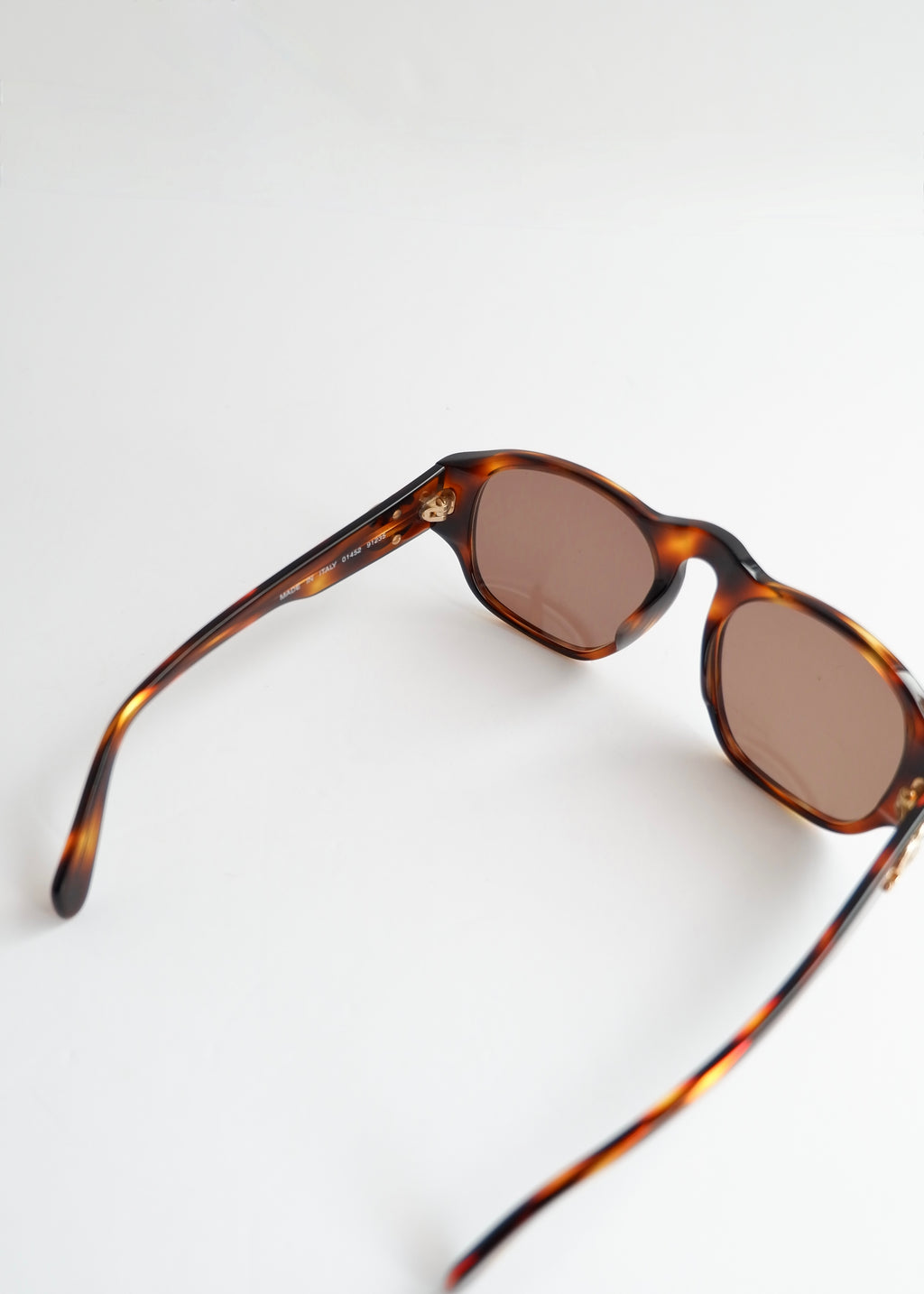 Preowned Chanel	Brown Tortoise CC Logo Sunglasses