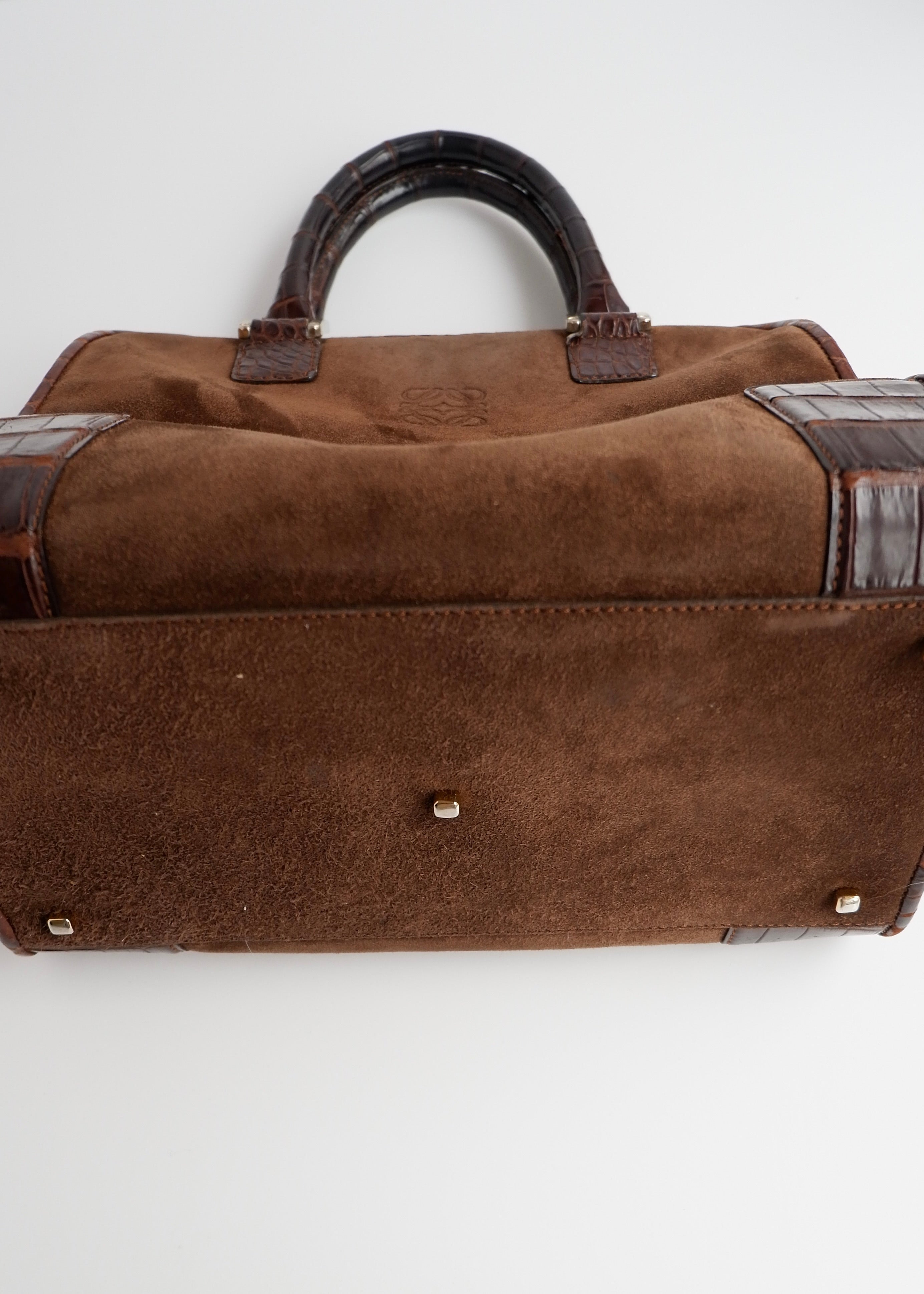 Sac à main Loewe authentique d'occasion en daim marron