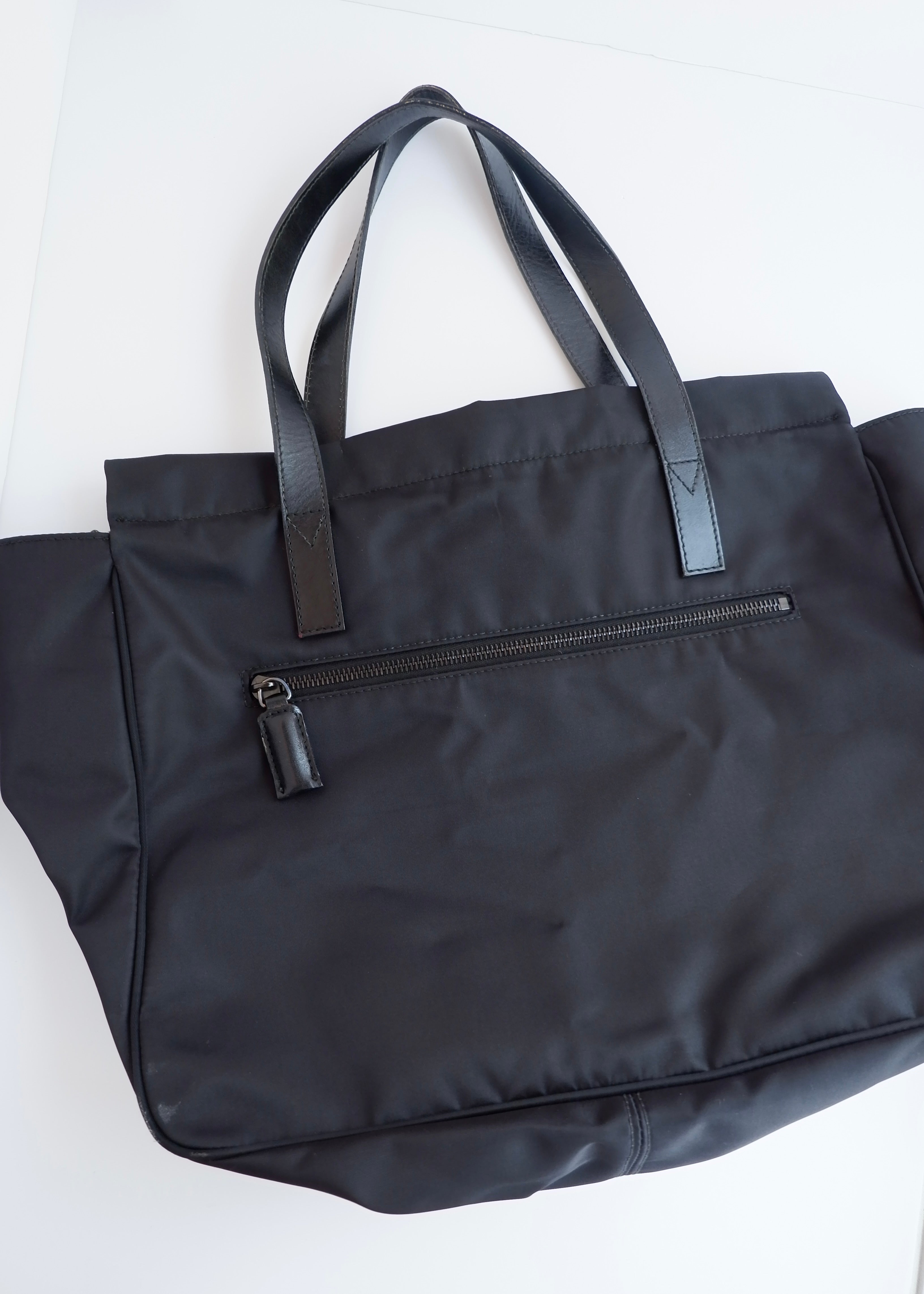 Authentique Sac Cabas Fendi Noir en Nylon FF d'occasion