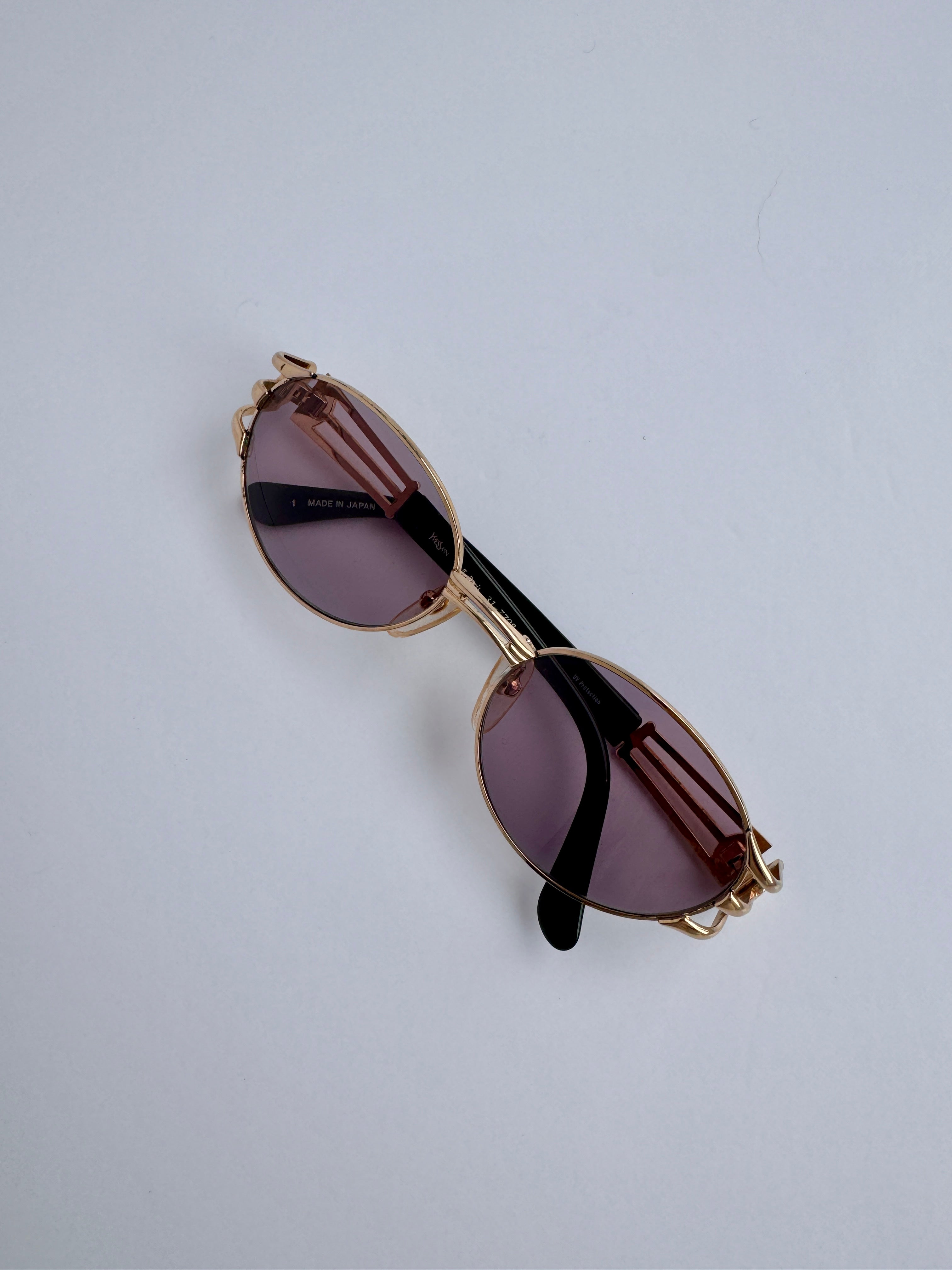Authentiques lunettes de soleil rondes Saint Laurent vintage d'occasion