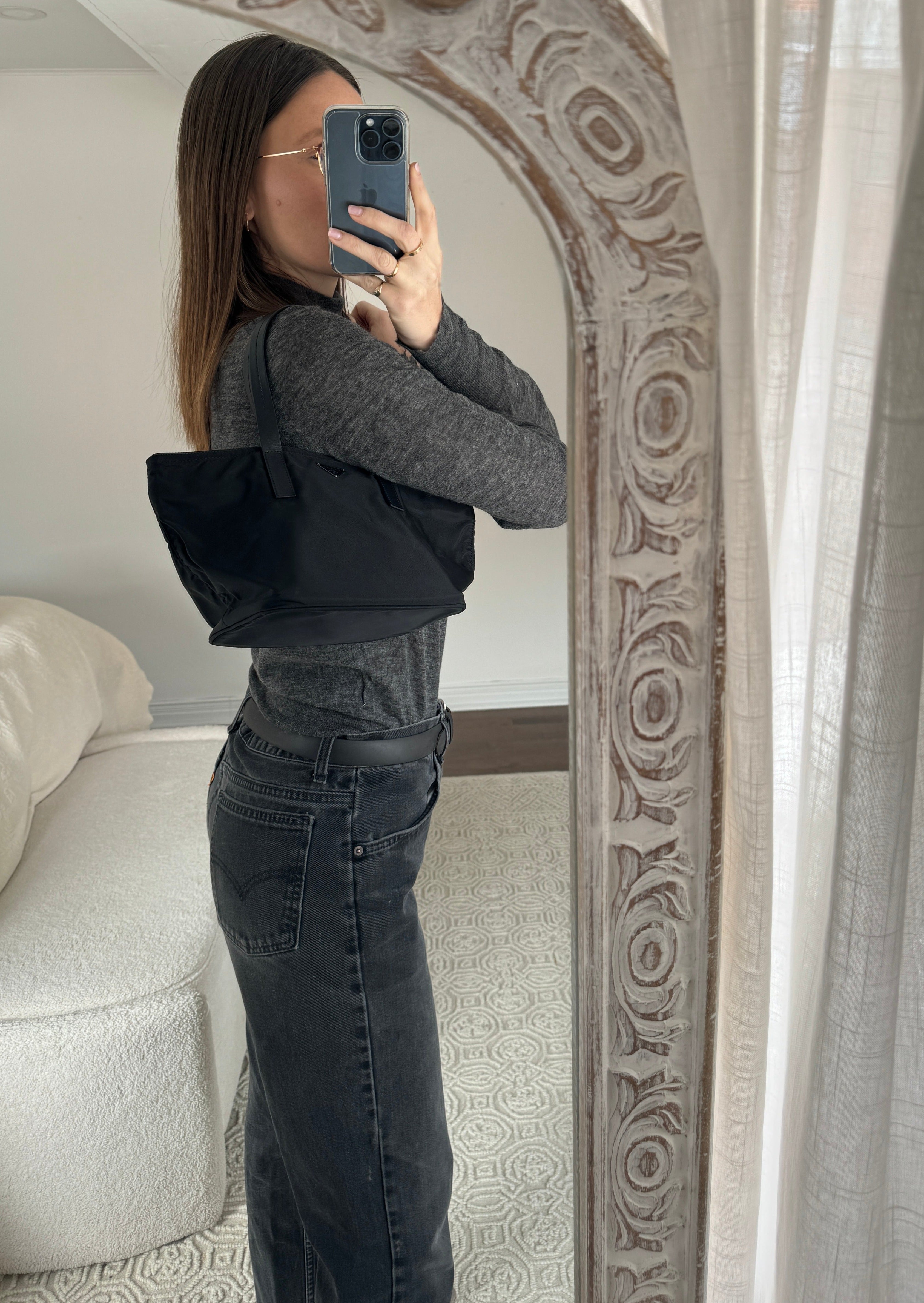 Authentique Sac Micro fourre-tout/bandoulière Prada en nylon noir d'occasion